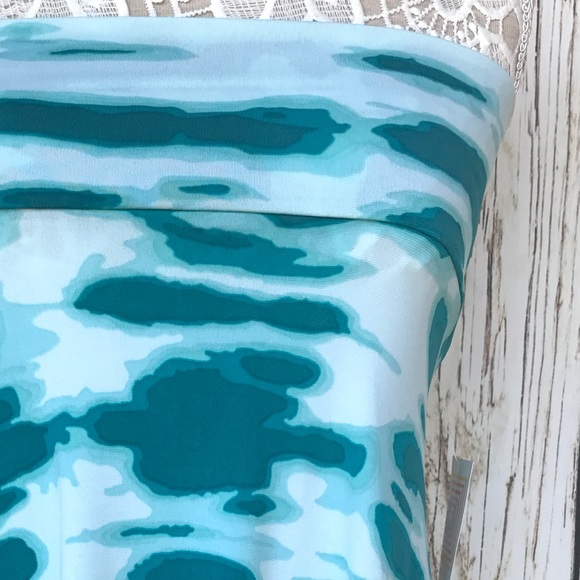 LulaRoe Small Azure Tye Dye!❤️❤️❤️ - Picture 2 of 2